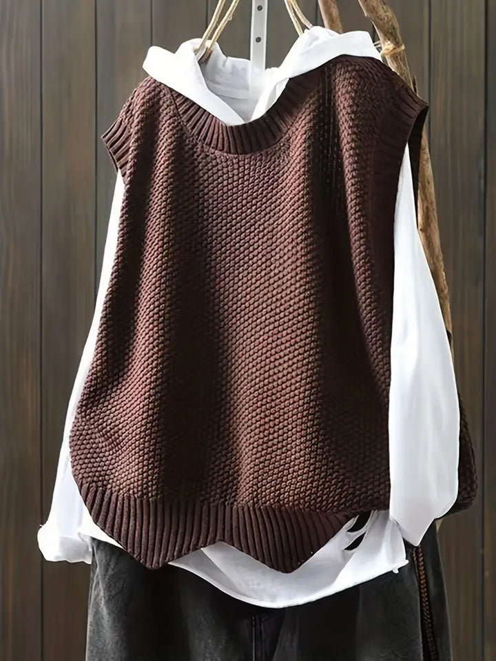 Dameærmeløs bluse med rund hals, blødt stof, tilgængelig i farverne abrikos, kaffe, sort, blå, lys khaki