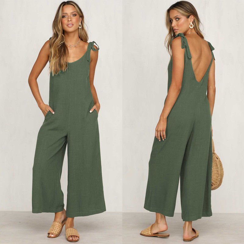 Dame jumpsuit forfra med vide ben og åben ryg, perfekt til sommeren.
