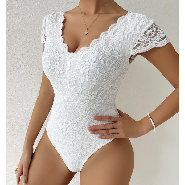Dame elastisk hvid blonde bodysuit med et elegant design og alsidige anvendelser til forskellige lejligheder.