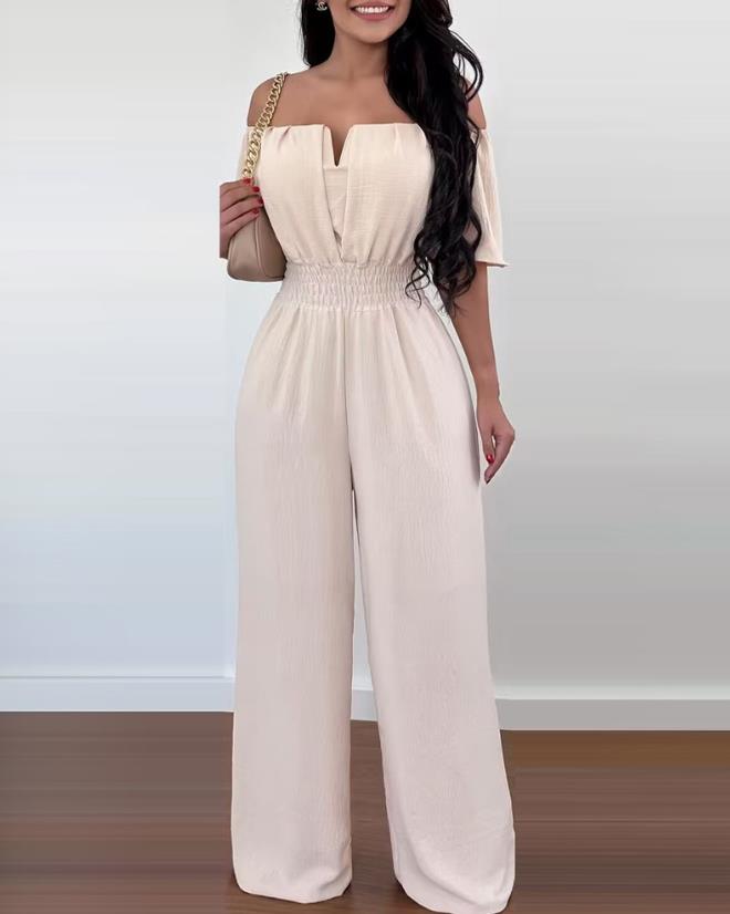 Dame sommer off-shoulder kjole med rynkede detaljer, elastisk talje
