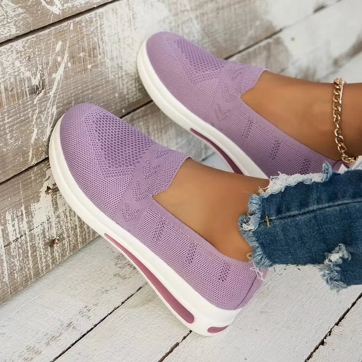Dame forårs-sommer mesh sneakers, lette og åndbare, i hvidt mesh-materiale, perfekte til sommerbrug.