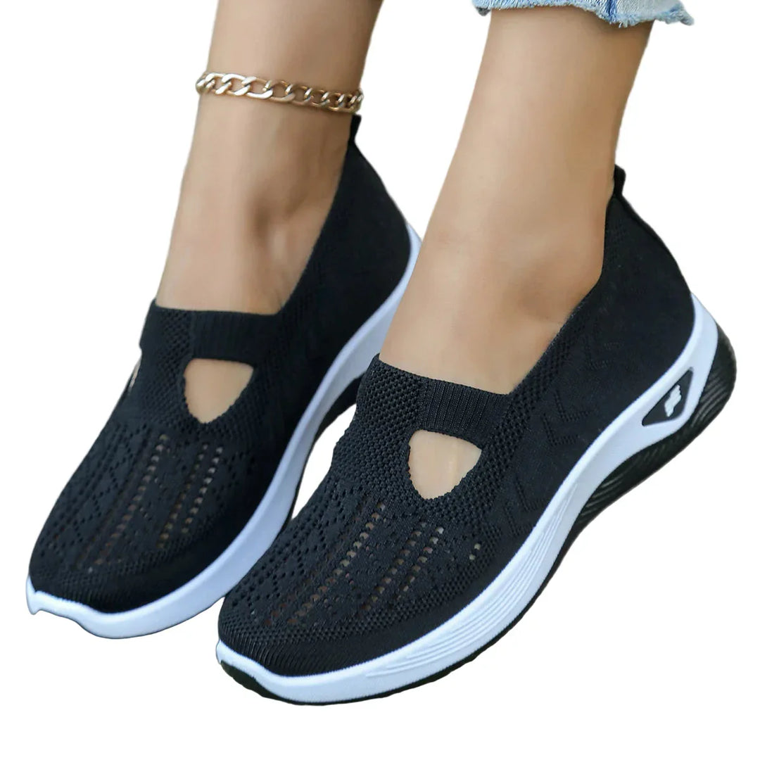 Naisten kevyet rentotennarit hengittävästä kankaasta, yksivärinen design, kesäinen ulkoasu, sopii jokapäiväiseen käyttöön.