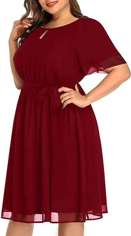 Dame sommerkjole, let og elegant, flydende chiffon, elastisk talje, perfekt til sommerfester.