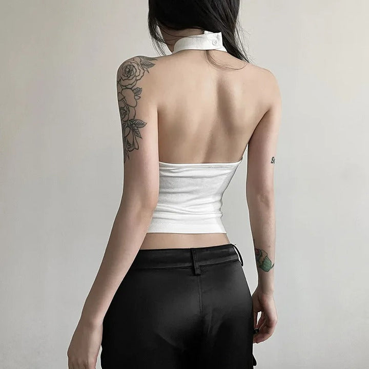 Dame let sort halterneck-top – minimalistisk design og afslappet pasform til sommer og lag-på-lag.