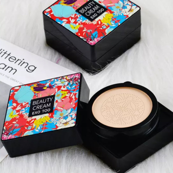 Dame let dækkende Air Cushion CC Cream, naturligt resultat, velegnet til alle hudtyper, SPF 20 beskyttelse.
