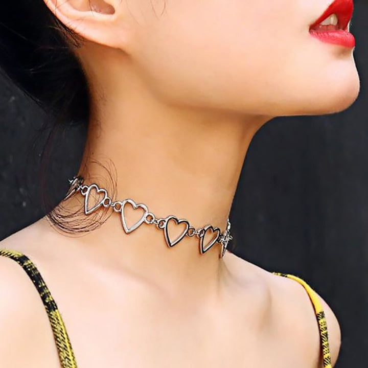 Dame koreansk hjertehalskæde, punk-inspireret hjertechoker, fås i sølv og guld.