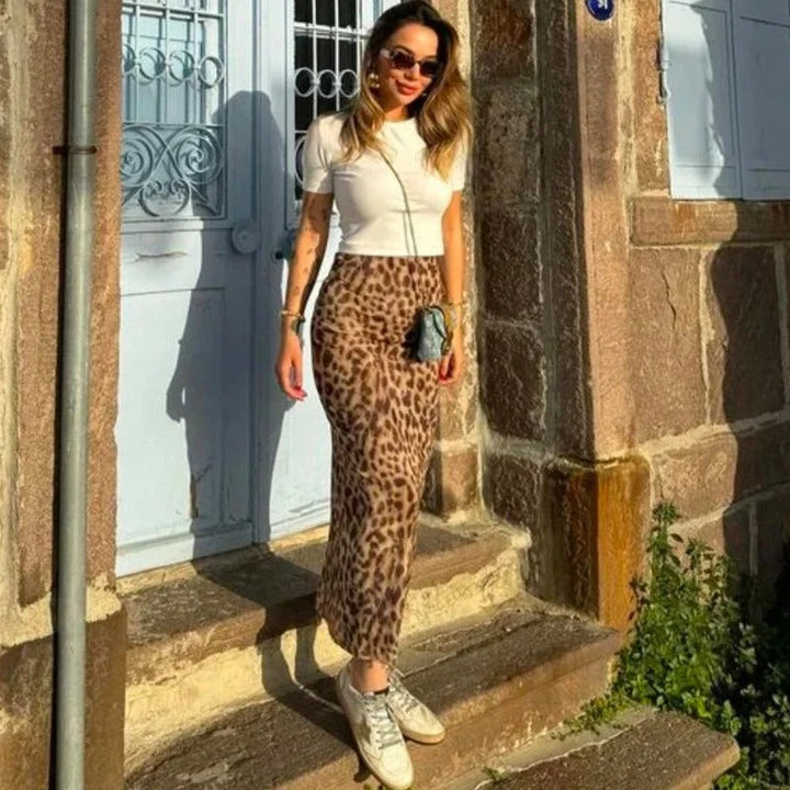 Dame leopardprint lang satin nederdel, høj talje, blødt materiale, elegant silhuet, trendy look