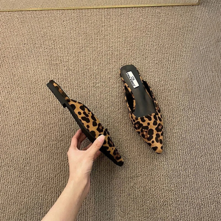 Naisten leopardikuosiset teräväkärkiset mulesit, elegantti muotoilu ja villi tyyli, mukavat ja tyylikkäät slip-on kengät.
