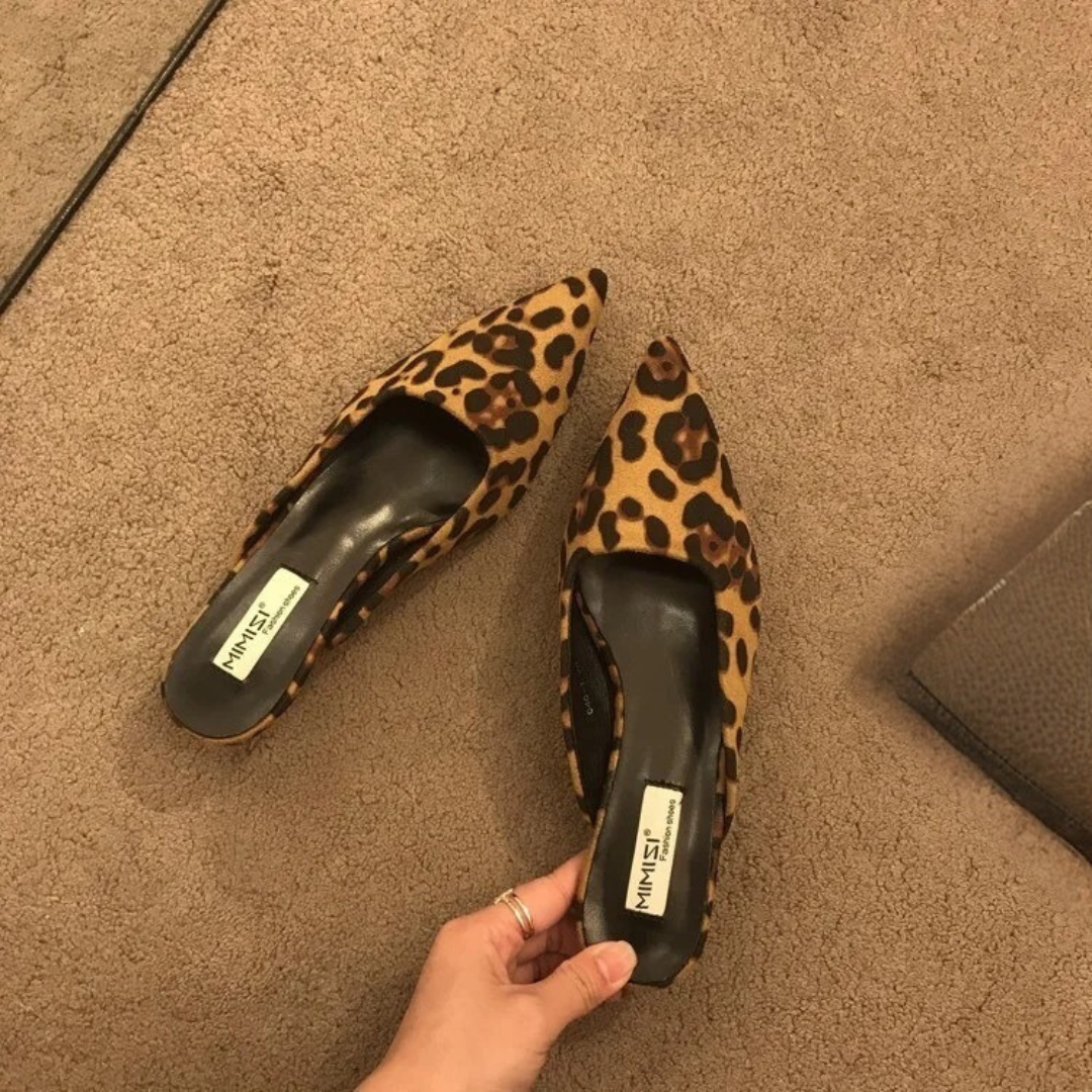 Naisten leopardikuosiset teräväkärkiset mulesit, elegantti muotoilu ja villi tyyli, mukavat ja tyylikkäät slip-on kengät.