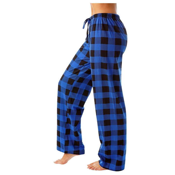 Dame vidt benede ternede pyjamasbukser, klassisk ternet mønster, blødt materiale, komfort og stil til vinteraftener.