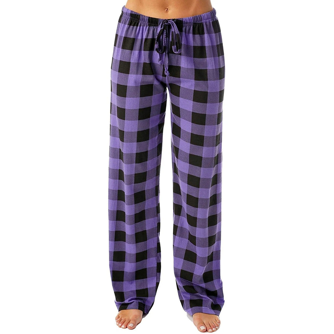 Dame vidt benede ternede pyjamasbukser, klassisk ternet mønster, blødt materiale, komfort og stil til vinteraftener.