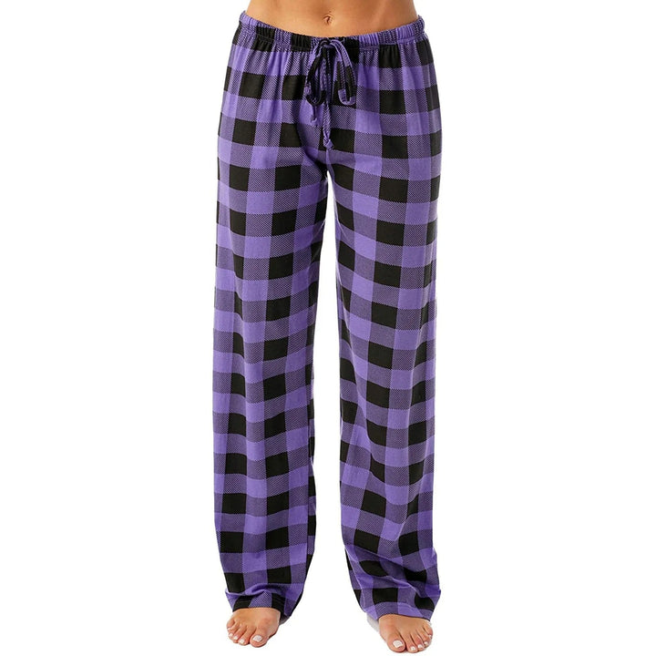 Dame vidt benede ternede pyjamasbukser, klassisk ternet mønster, blødt materiale, komfort og stil til vinteraftener.