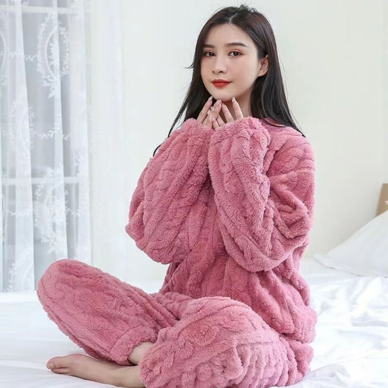 Dame Varm Fleece Pyjamasæt - Komfortabel og stilfuld til hjemmebrug.
