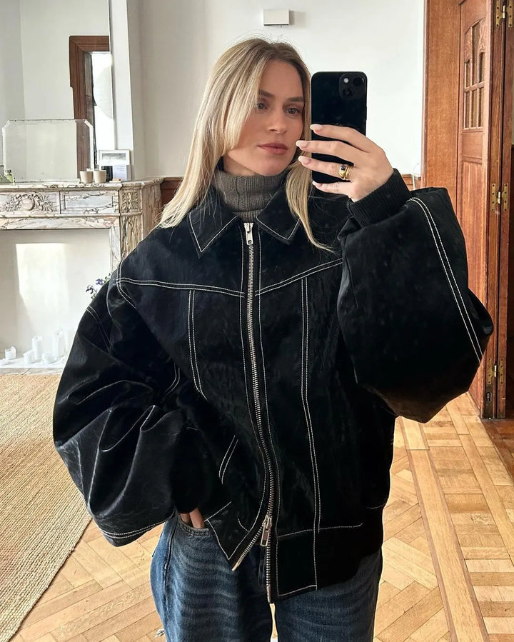 Dame varm oversized bomberjakke i beige, med ribkanter og lynlås, moderne og behagelig efterårsjakke