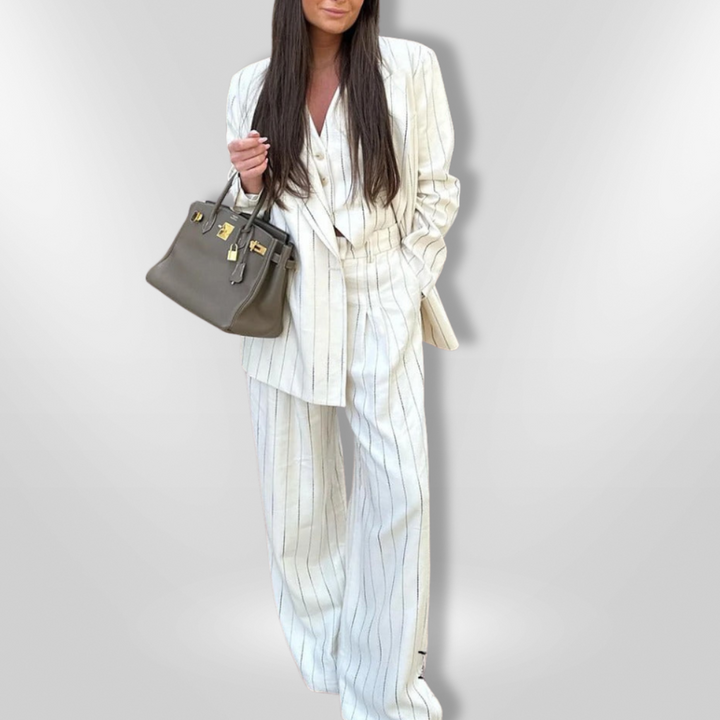 Dame blazer- og buksesæt med diskret stribet mønster, et stilfuldt tre-delt outfit til kontor og fest.