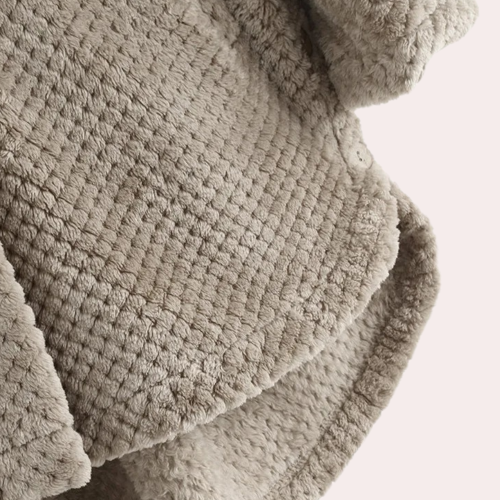 Naisten monivärinen huppujakku, elegantti muotoilu, laadukas huppu, mukavuus arkeen ja juhlaan.