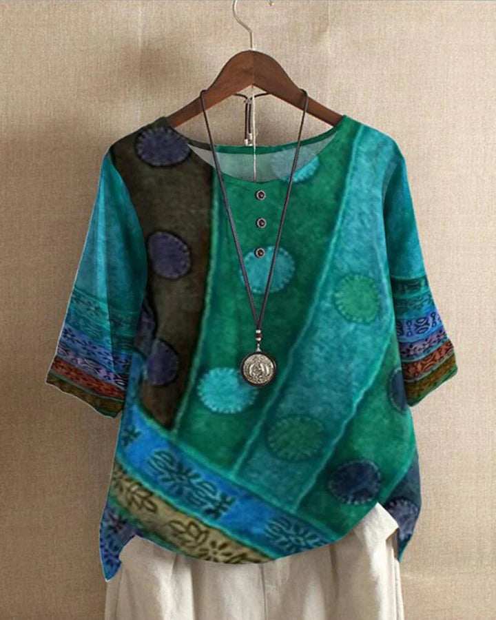 Dame sommerbluse i vintage-stil, let og boheme, afslappet pasform, egnet til sommer og hverdag.