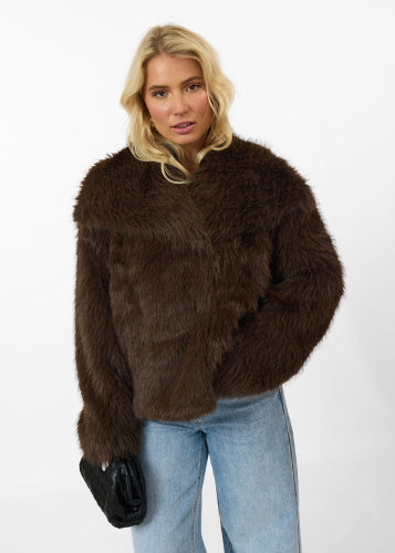 Naisten muhkea faux fur -takki, elegantti viimeistely, edestä, kevyt ja lämmin syksyn ja talven viileään säähän.