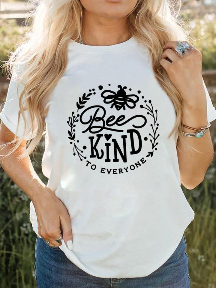 Dame kortærmet t-shirt med print, behageligt og stilfuldt tøj til hverdagen.