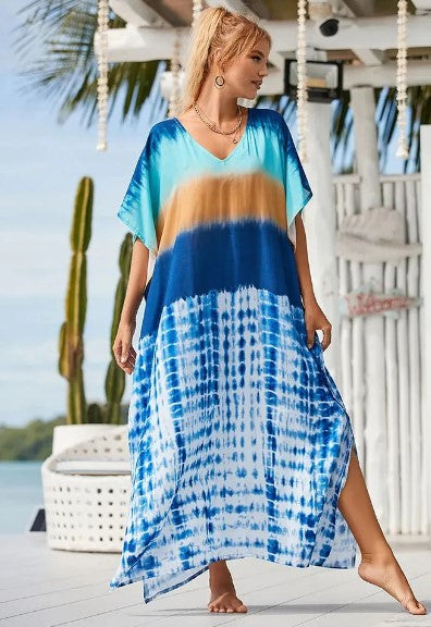 Dame lang boho kjole med regnbueprint, farverig og stilfuld, lang kant, perfekt til hverdag og fest.