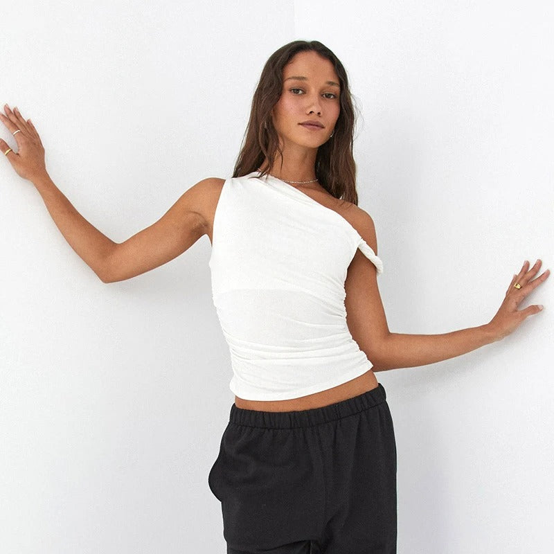 Dame off-shoulder crop top med blonder, hvid, sommerligt design, perfekt til højtaljede underdele.