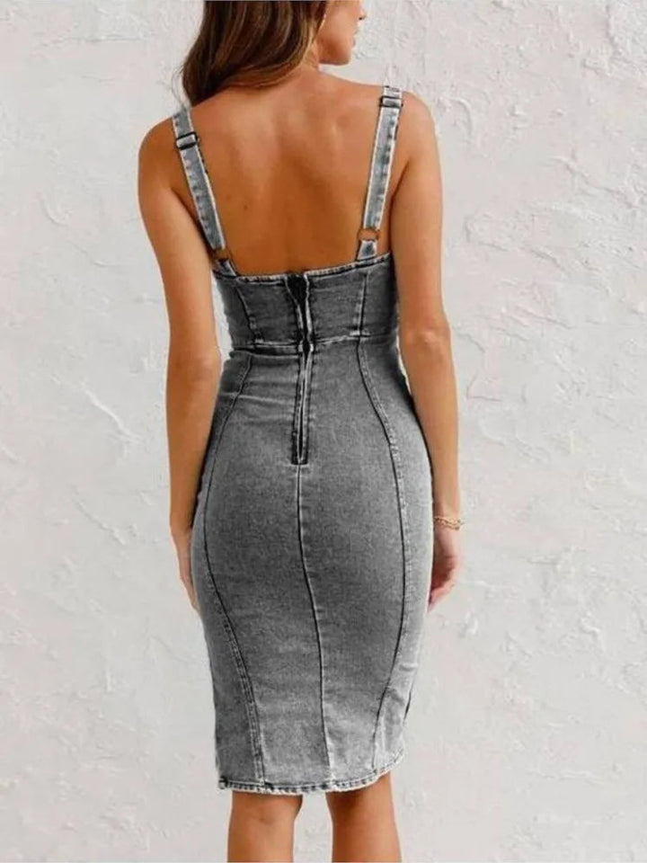 Dame denimkjole med justerbare stropper, elegant og komfortabel silhuet