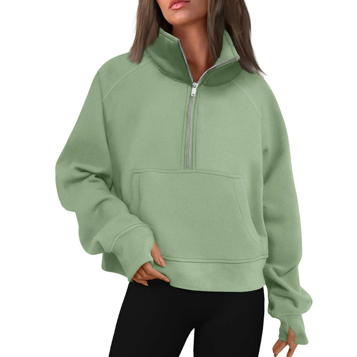 Naisten pystykauluksinen fleece-villatakki, pehmeä ja lämmin. Sopii arkeen tai retkeilyyn, saatavilla eri väreissä.