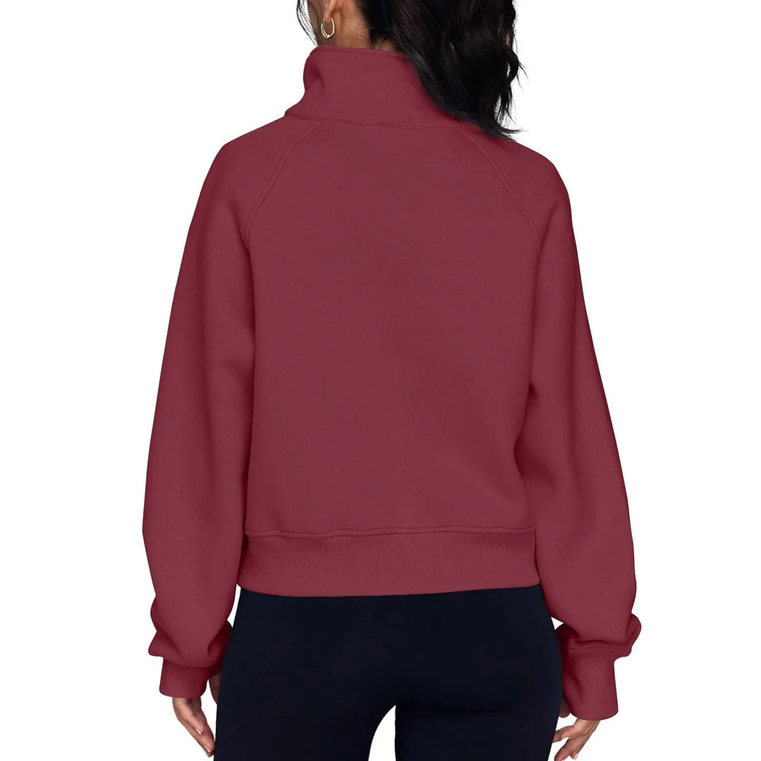 Naisten pystykauluksinen fleece-villatakki, pehmeä ja lämmin. Sopii arkeen tai retkeilyyn, saatavilla eri väreissä.