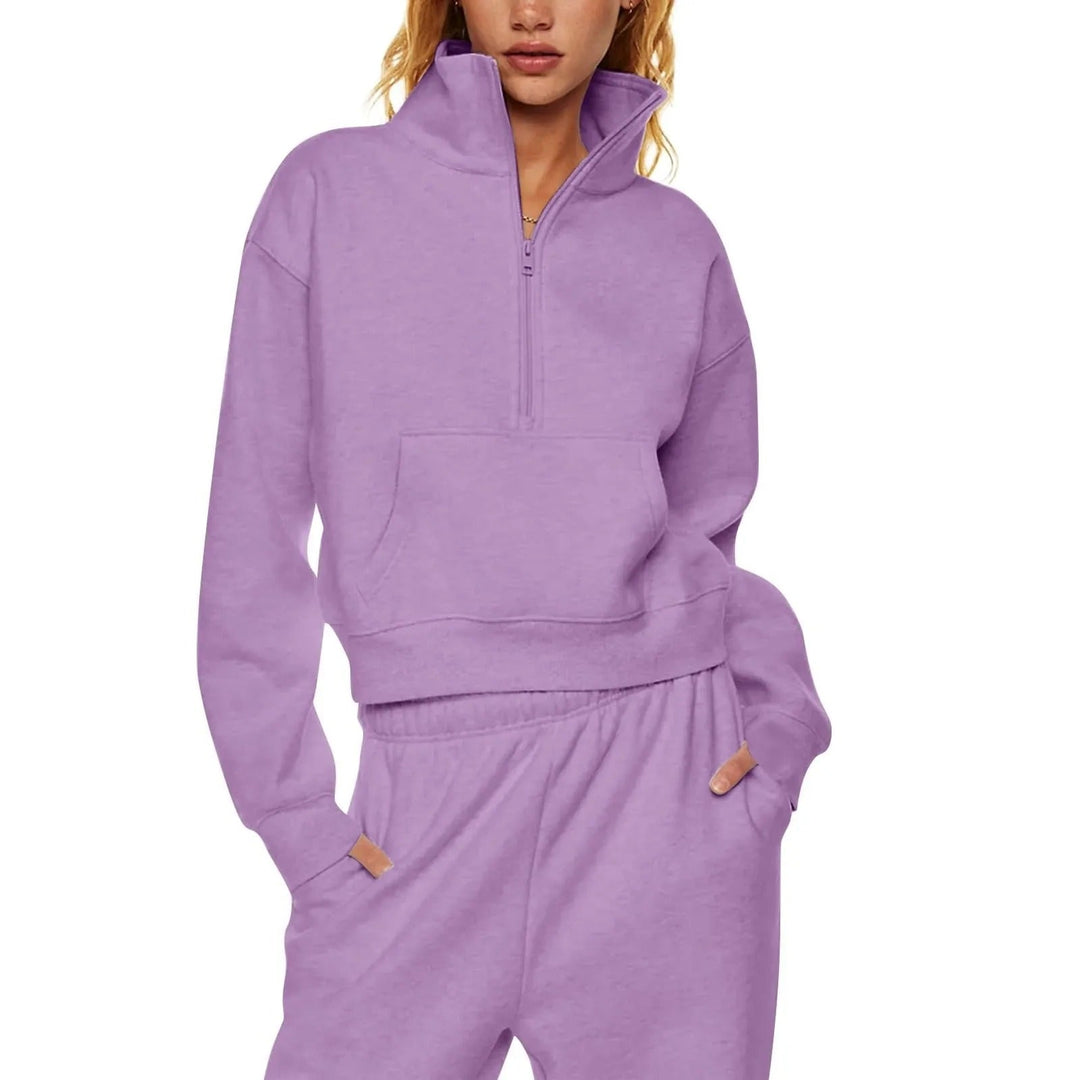 Naisten pystykauluksinen fleece-villatakki, pehmeä ja lämmin. Sopii arkeen tai retkeilyyn, saatavilla eri väreissä.