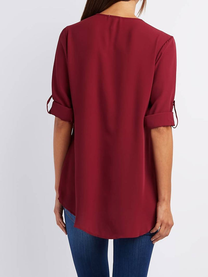 Dame afslappet bluse, rullekrave, halv lynlås, forfra, mørkebrun, komfortabelt og åndbart design.