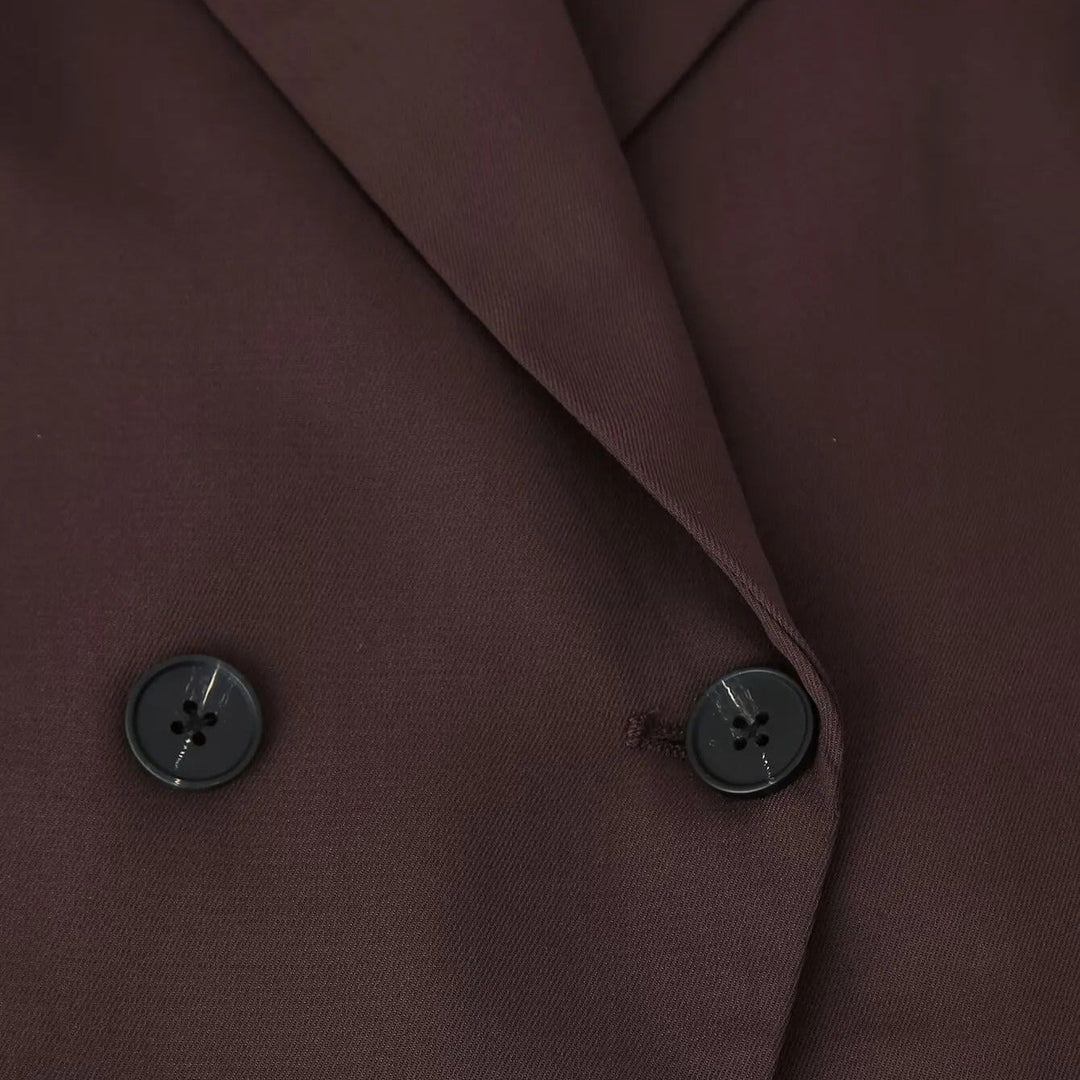 Dame brun blazer med vendbar krave, dobbeltknapslukning, velegnet til professionel eller afslappet brug