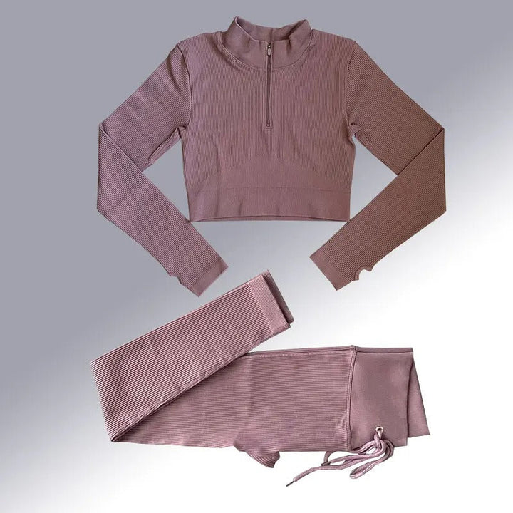 Dame sømløst yogasæt til træning; højtaljede leggings, langærmet crop top, elastisk og åndbar.