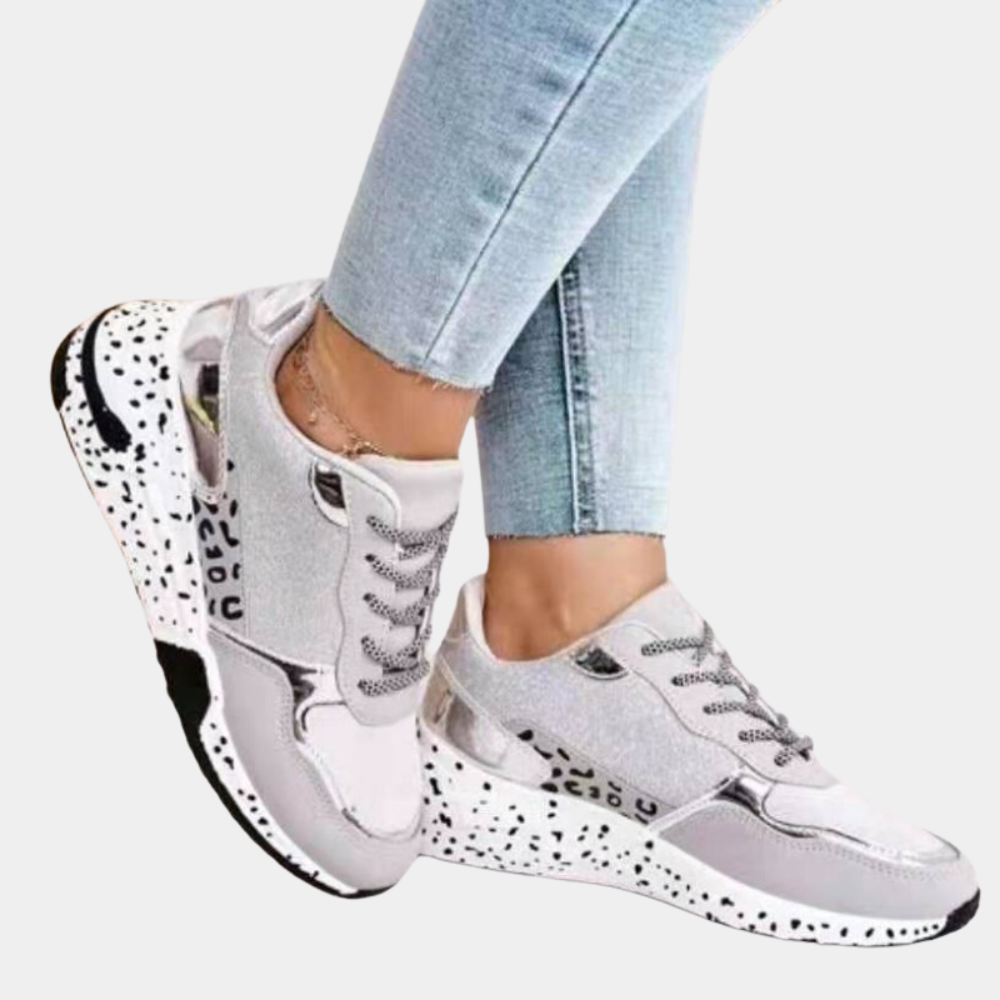 Naisten trendikkäät sneakersit, valkoinen iskunvaimennuspohja, täydellinen arkiseen tyyliin ja mukavuuteen.