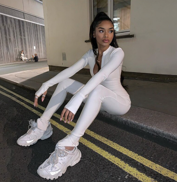 Dame elegant bodycon jumpsuit, fremhæver former og passer til fest, fås i mange farver og ærmelængder.
