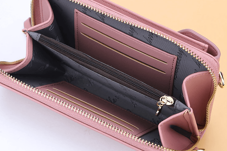 Dame crossbody taske med justerbar rem, grå PU-læder, gyldne metaldele, kompakt og rummelig.