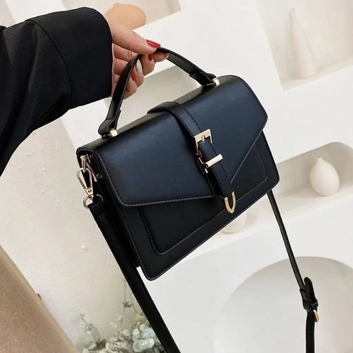 Dametaske Elegant Tote Skuldertaske med Justerbare Stropper, minimalistisk design, rummelig indvendig, Hvid farve
