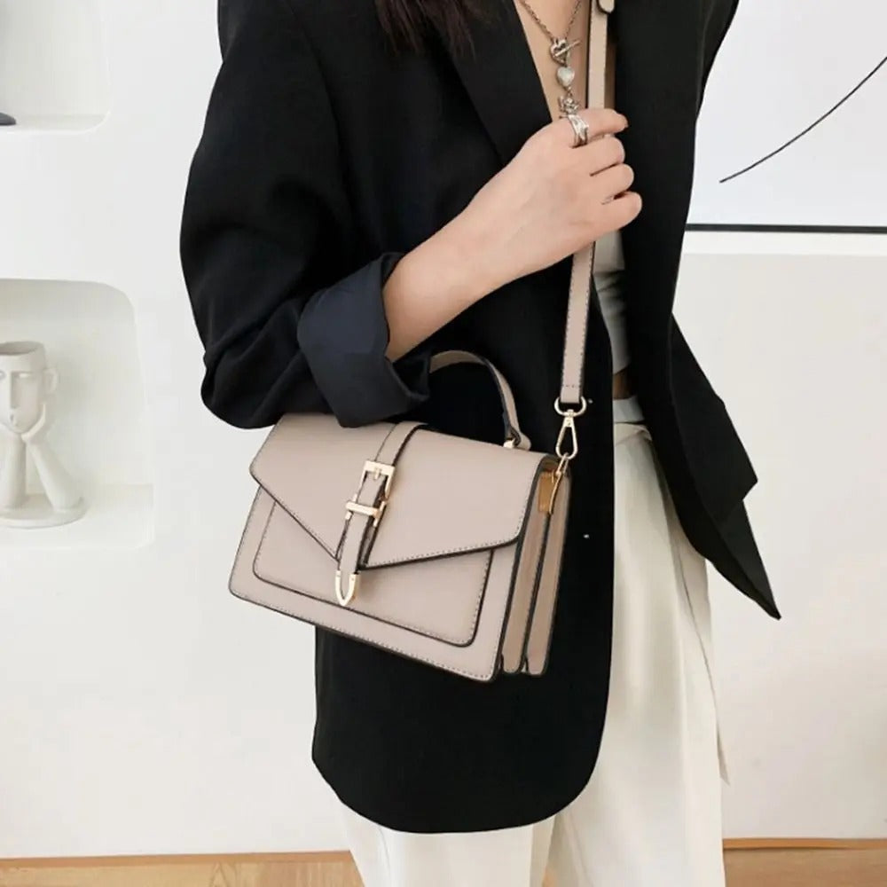 Dametaske Elegant Tote Skuldertaske med Justerbare Stropper, minimalistisk design, rummelig indvendig, Hvid farve
