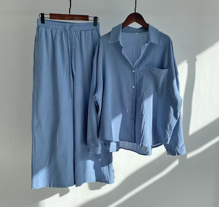 Dame elegant todelt sæt, helhed set forfra