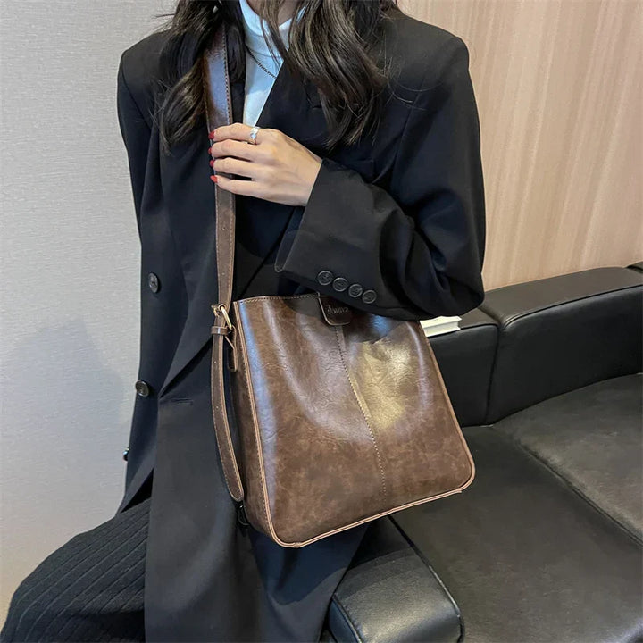 Dame vintage læder skulder taske, kaffe farve, tidløs stil og rummelig indre, elegant til kvinder