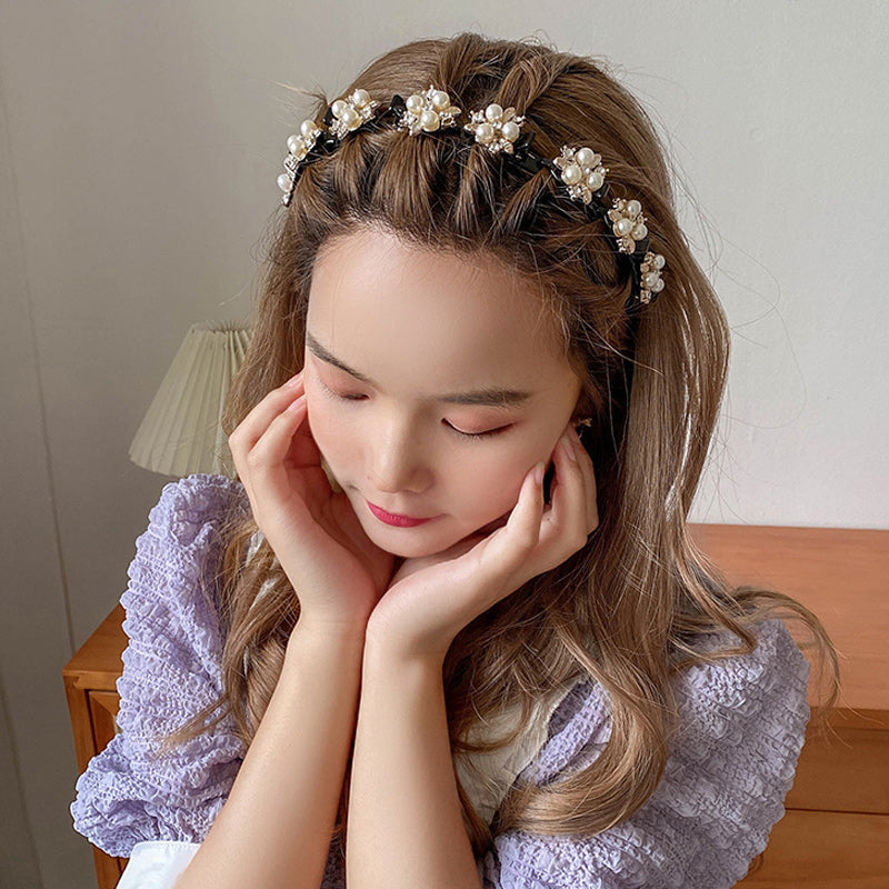 Dame vintage skridfri hårbøjle sort akryl med perler og rhinsten, velegnet til elegante og afslappede frisurer.