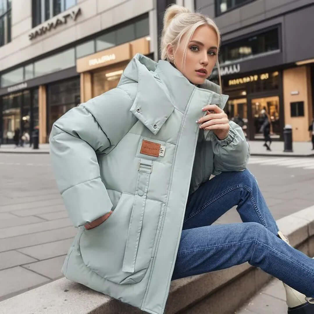 Naisten vuorattu hupparitakki, rento leikkaus, lämpimät ribbireunat, taskut, käytännöllinen design, tyylikäs ulkoasu.