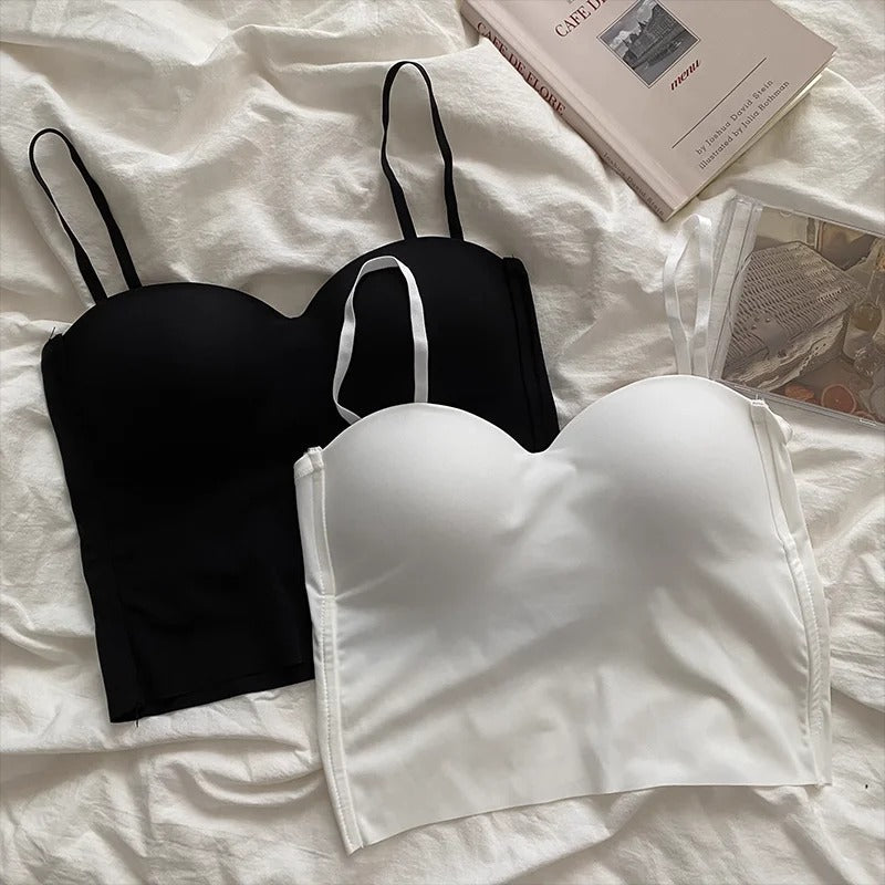Dame enfarvet skåret camisole, sort, bred halsudskæring, behageligt elastisk stof.