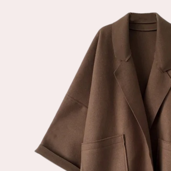 "Naisten ylipitkä vintage trenssitakki neutraaleissa sävyissä, elegantti ja katseenvangitsija rentoihin ja juhlapukeutumisiin