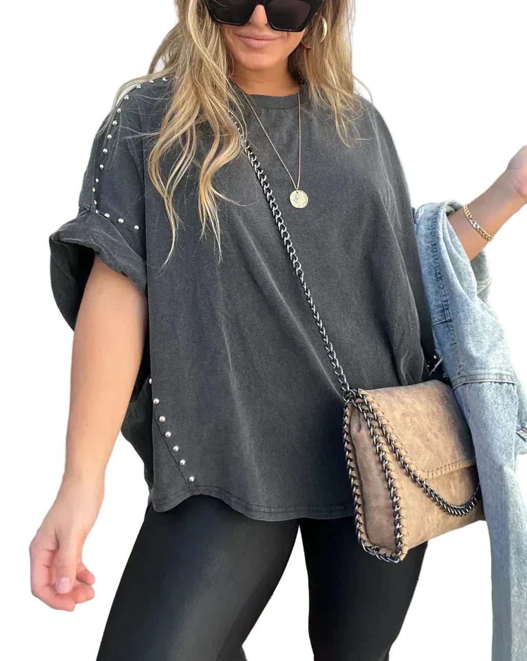 Dame oversized T-shirt, afslappet, behagelig, åndbar, flere farver, oversized pasform, hvid baggrund