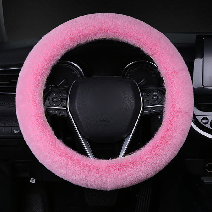 Universelt blødt pelse rat cover, tilføjer komfort og stil til bilen, fås i forskellige farver.