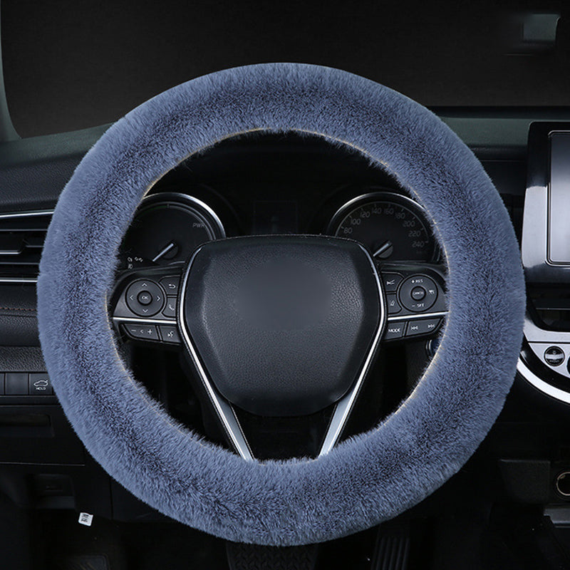 Universelt blødt pelse rat cover, tilføjer komfort og stil til bilen, fås i forskellige farver.