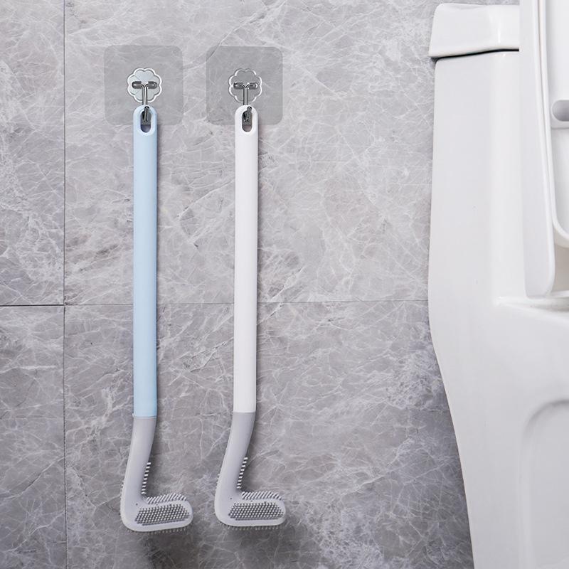 Langskaftet toiletbørste med golfkølleformet, trekantet børstehoved til dyb rengøring, hvid nuance.