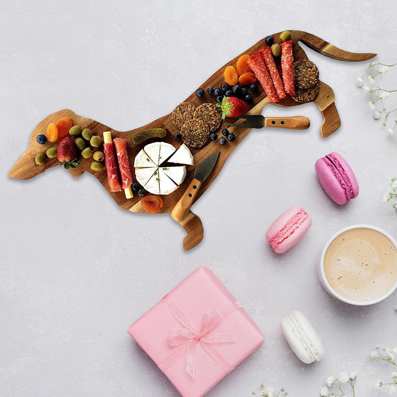 Dekorativ Træ Bassethund Snacktallerken, hundiformet, fyrretræ, stilfuldt design, perfekt til oste og vin aftener.
