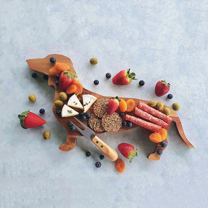 Dekorativ Træ Bassethund Snacktallerken, hundiformet, fyrretræ, stilfuldt design, perfekt til oste og vin aftener.