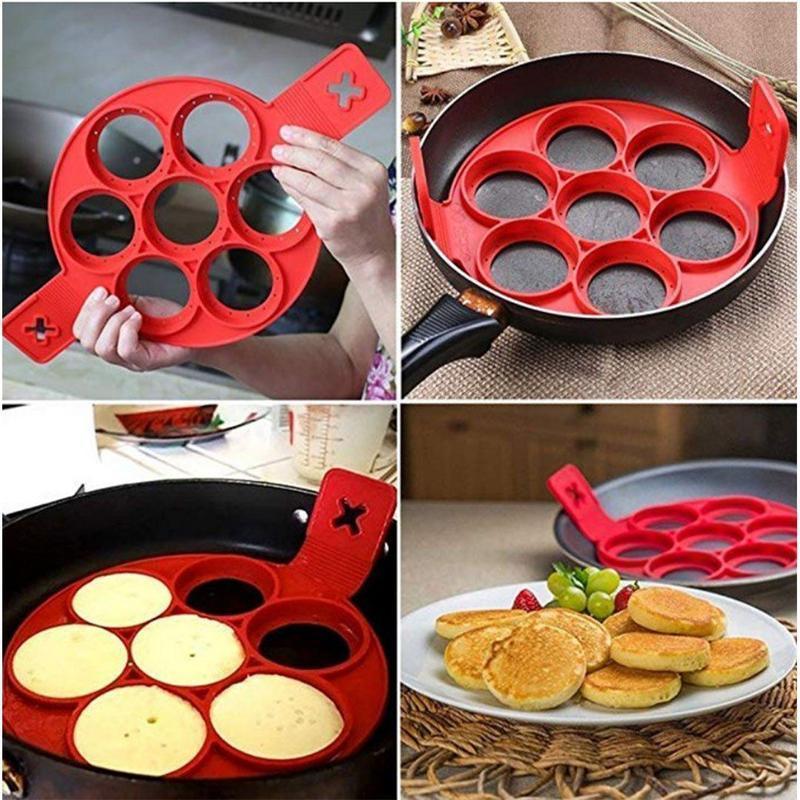 Rød non-stick silikone pandekageform, fleksibel og nem at rengøre, perfekt til at forme pandekager.